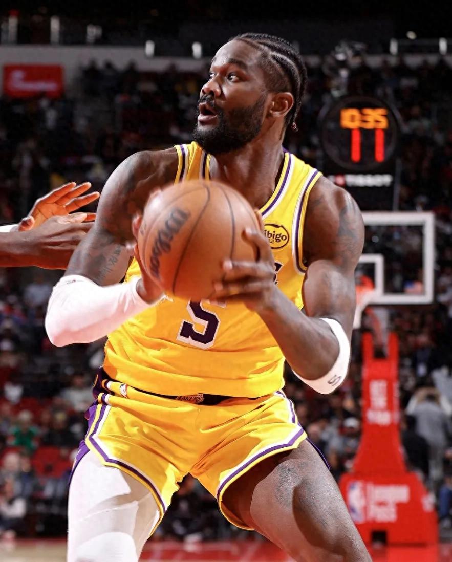 Trận Lakers vs Rockets, thật là "món ăn" ngon!