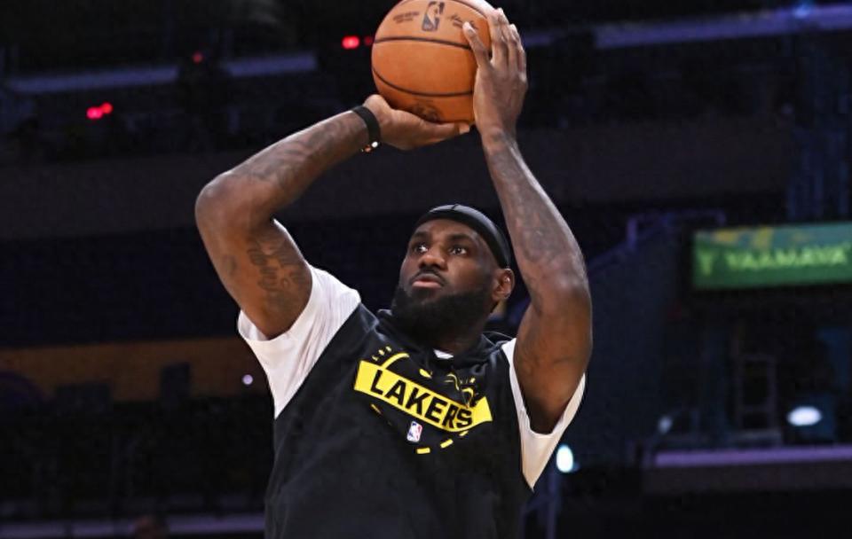 Tổng hợp tình trạng chấn thương: Lý do James nghỉ thi đấu được tiết lộ, Maxi bị trẹo ngón tay út, Murray không có vấn đề nghiêm trọng