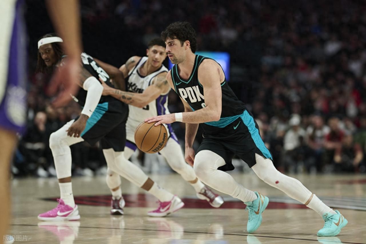 Mùa giải chính của Yang Hansen kết thúc! Trail Blazers đánh bại Kings để giành vị trí thứ 8 ở miền Tây, chuẩn bị đấu với Suns trong trận play-in