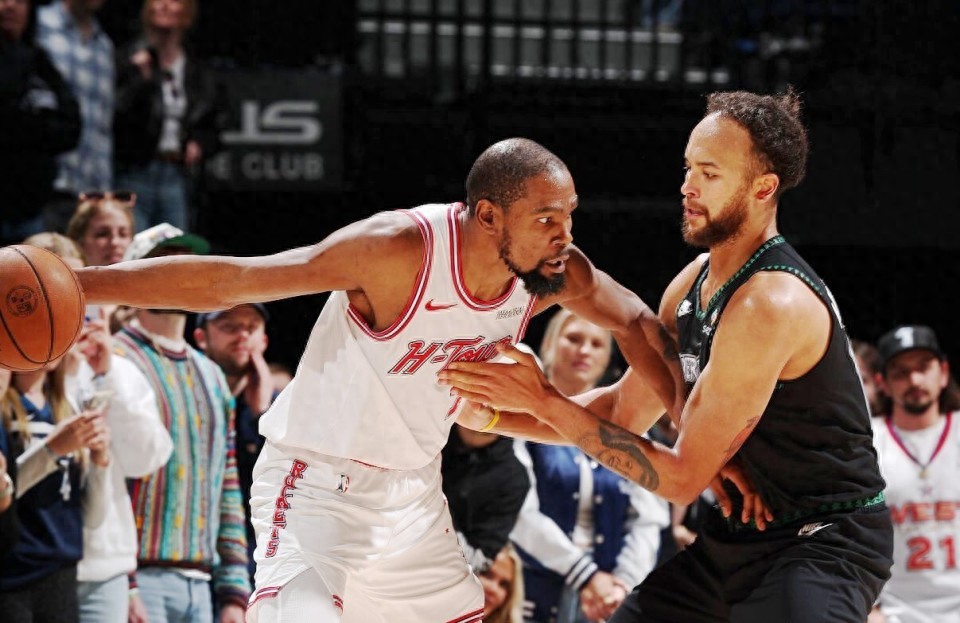 Báo cáo trọng tài về trận hỏa ngược sói đã được công bố! Có tổng cộng 6 lần sai sót trong phán quyết, cả việc Durant được phạt cuối cùng cũng là phán quyết sai.