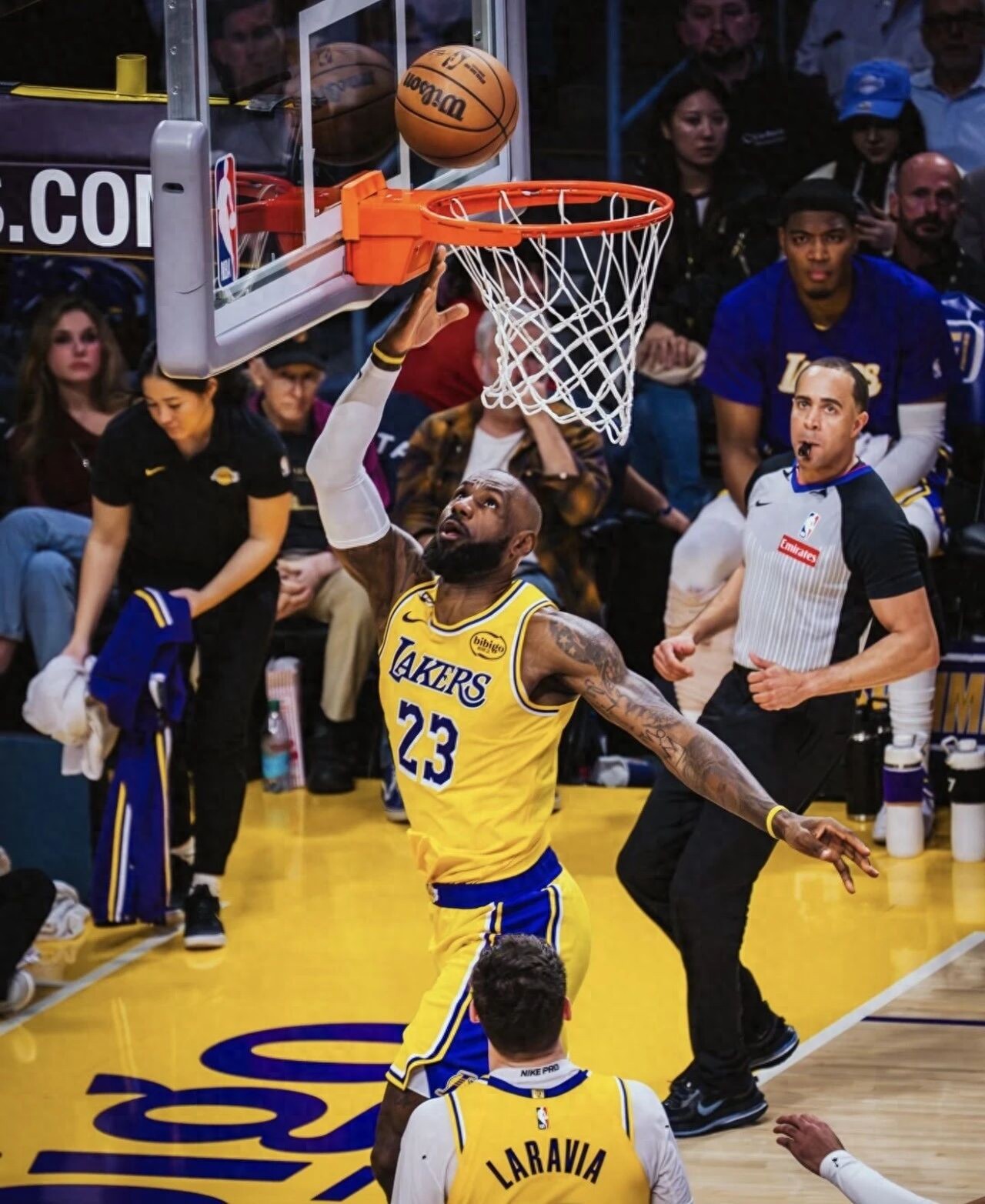 Ngày hạn chót giao dịch NBA ngày càng gần! Lakers có trong tay 40 triệu đô la để sử dụng, liệu siêu sao có sắp đến?