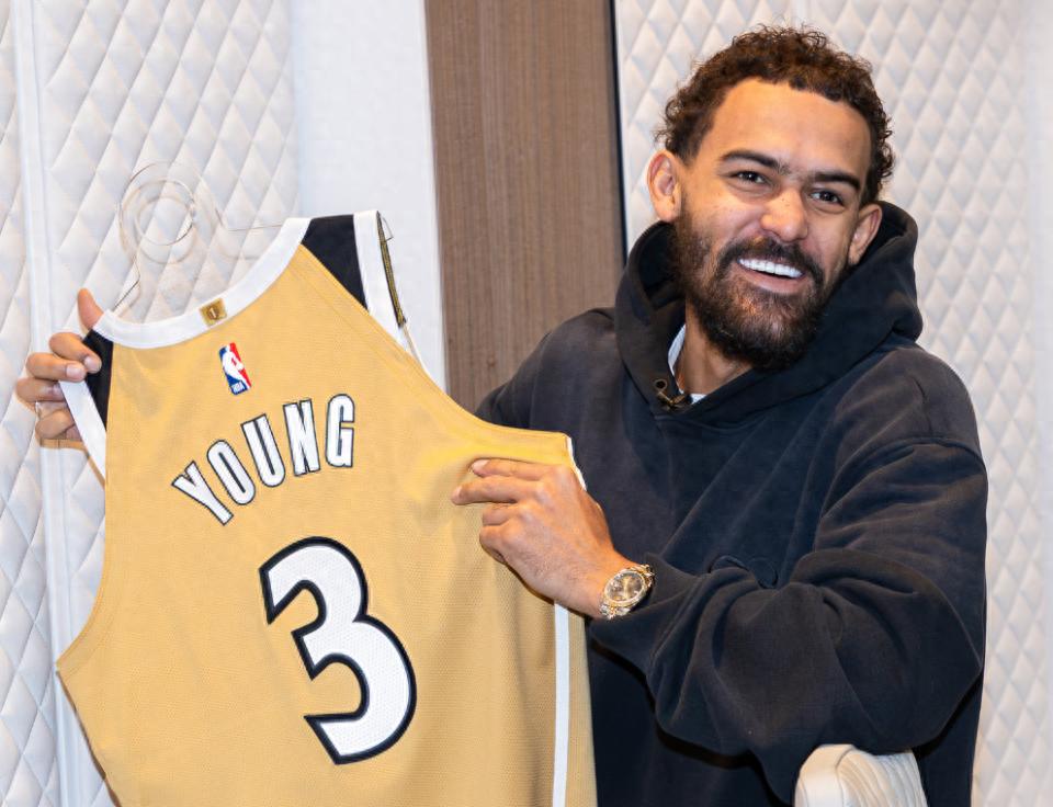 Thông báo chính thức vụ trao đổi 1 đổi 2 giữa Hawks và Wizards! Trae Young đổi sang áo số 3: Hân hoan bắt đầu chương mới