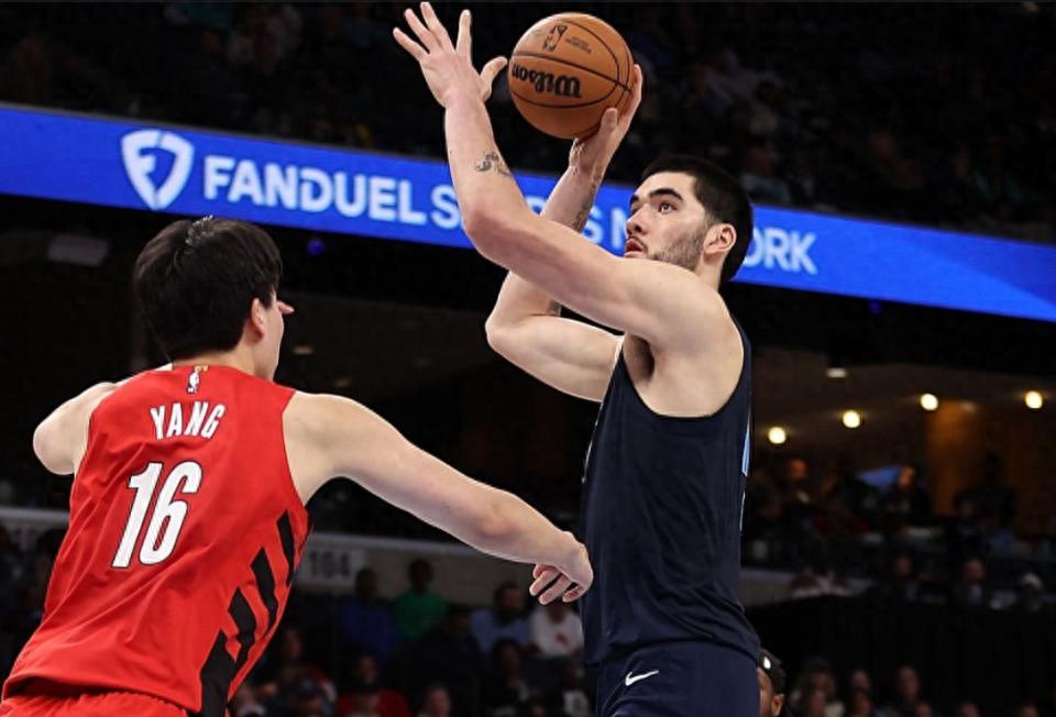 Cảnh báo chấn thương theo kiểu Yao Ming! Eddy bị phản ứng stress ở mắt cá chân trái, ít nhất nghỉ ngơi bốn tuần, trận trước gặp Yang Hansen