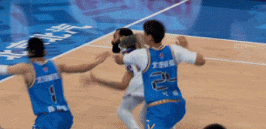 0+8! Bị thương, lại bị thương nữa! Đây chính là trụ cột số một của đội tuyển bóng rổ nam Trung Quốc