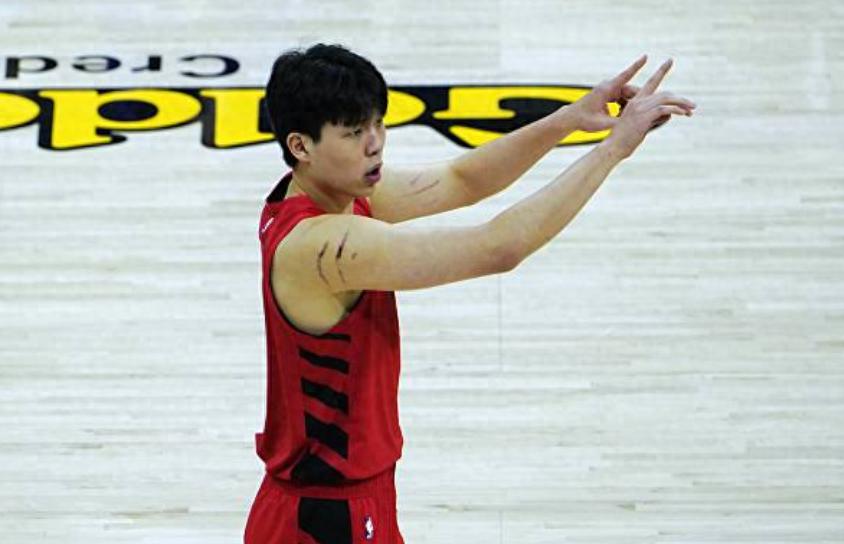 Báo cáo đội bóng: Ba lý do lớn khiến Dương Hàn Thần gặp khó khăn trên sân NBA nhưng vẫn tin tưởng vào tương lai dài hạn của anh ấy