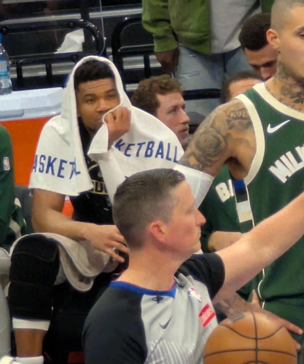 11 trên 8! Giannis công khai bộc phát! Bucks đã không còn hy vọng cứu vãn