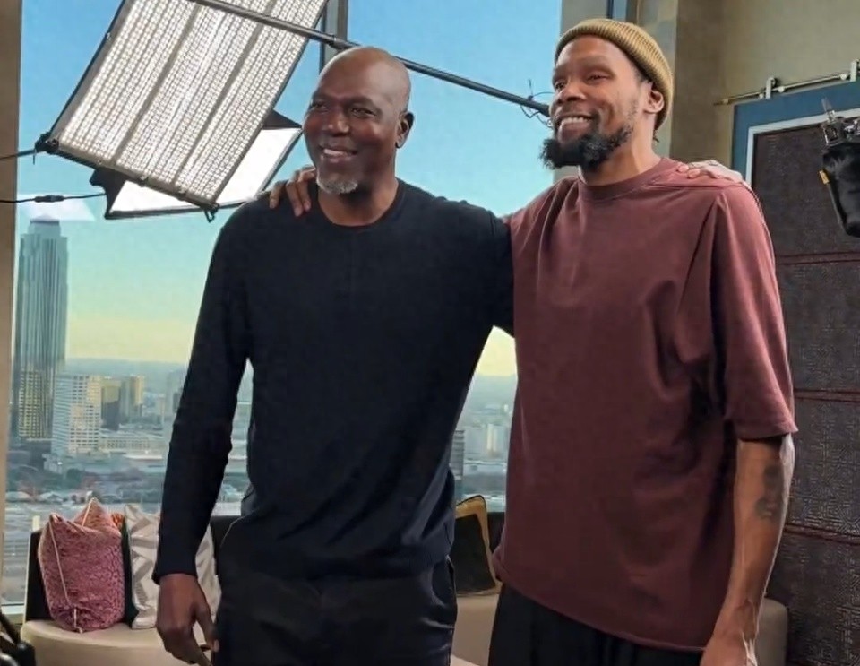 Durant phỏng vấn Olajuwon! Học hỏi bước chân mơ ước từ Dream và hy vọng sẽ treo áo giải nghệ tại Rockets trong tương lai