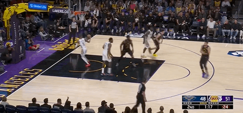 Luka Doncic sắp bị cấm thi đấu bởi NBA! Trong giai đoạn quan trọng nhất của Lakers để tranh suất play-in, anh ấy cần kiểm soát tính khí của mình.