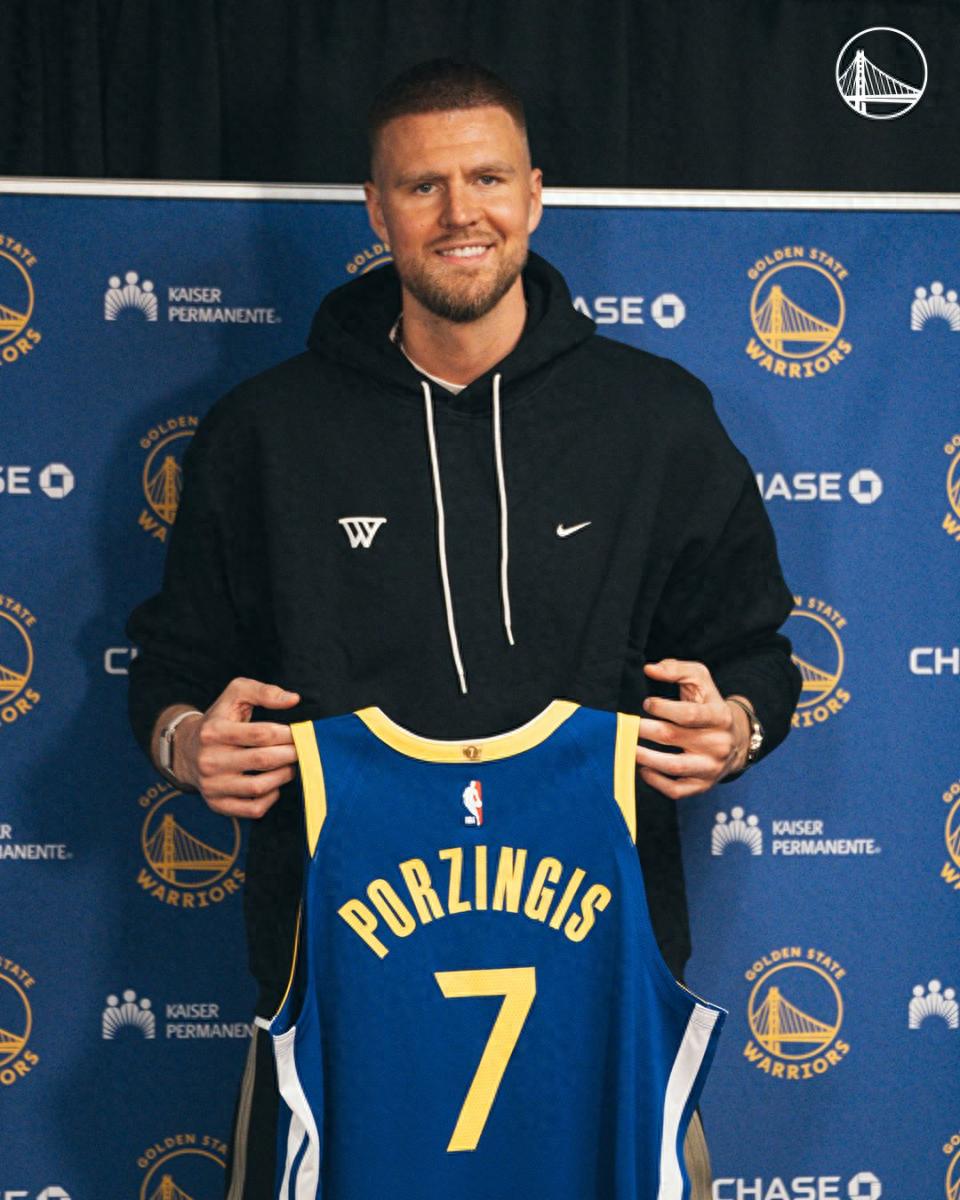 Porziņģis: Tôi luôn là fan hâm mộ lớn của Curry, mục tiêu là trở lại thi đấu ngay trận đầu tiên sau kỳ All-Star Weekend.