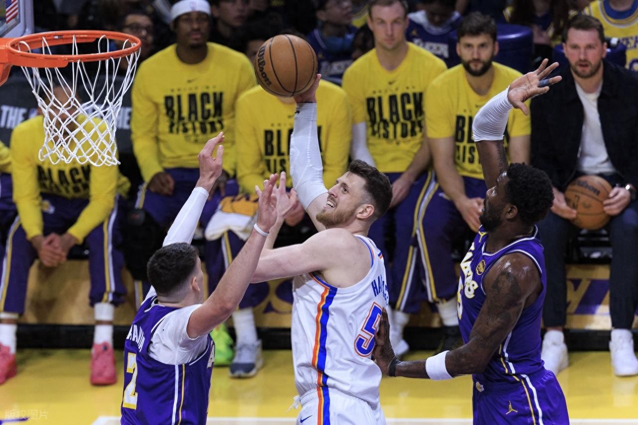 Trận chiến còn lại! Doncic và SGA đều vắng mặt, LeBron James ghi 22 điểm vô ích, Thunder thắng Lakers chấm dứt chuỗi 2 trận thua liên tiếp