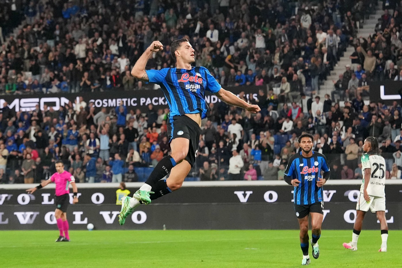 Atalanta chấm dứt mạch thua và khiến Venezia vẫn chưa có điểm nào