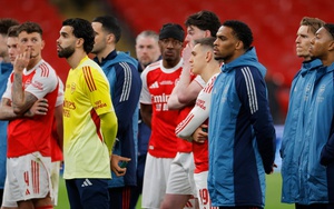 Arsenal: Thua đau không chỉ vì Kepa