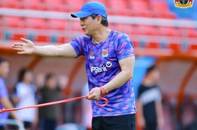 HLV Hàn Quốc: 'Thẻ đỏ là xứng đáng cho Viettel'