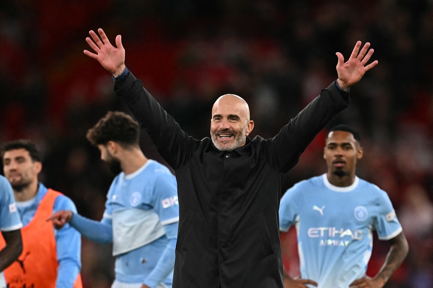 'Hãy tự tạo tiếng ồn cho riêng mình': Maresca nói Man City phải át đi sự xao nhãng từ vụ bê bối tài chính