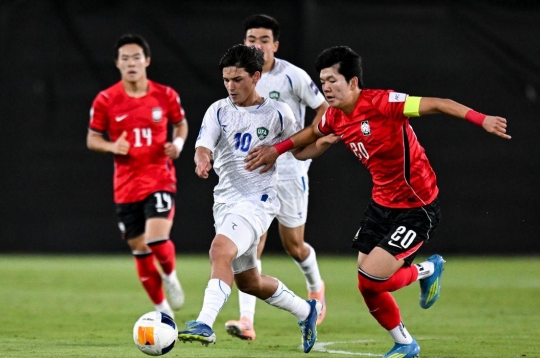 Thắng Hàn Quốc sau loạt luân lưu, U17 Uzbekistan thẳng tiến bán kết châu Á