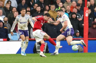 Aston Villa 1-2 Nottingham Forest: Emery chìm sâu, “lời nguyền” Glasner kéo dài