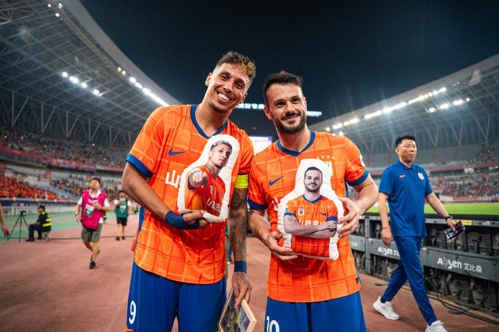 So sánh mức lương cầu thủ giữa các giải đấu Trung - Nhật - Hàn: Sự trở lại của sự lý trí giúp Trung Super League thấy được hy vọng