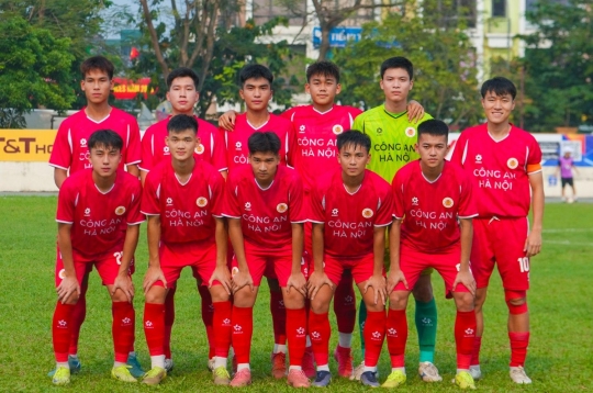 Trẻ CAHN thắng trận đầu tiên, thoát khỏi đáy bảng