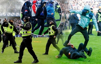 Kinh hoàng derby Scotland: Hàng trăm CĐV Rangers vs Celtic tràn sân hỗn chiến