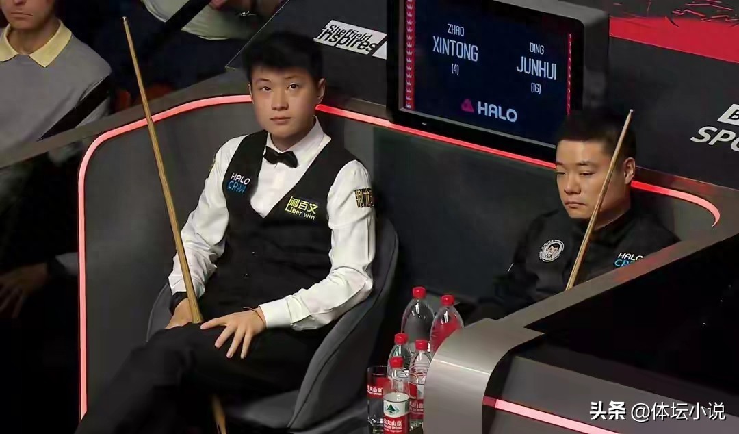 Đang phát trực tiếp: Lịch thi đấu Giải vô địch Snooker Thế giới, một vé vào tứ kết tiếp tục được quyết định, giai đoạn 3 của trận đấu Đinh Tuấn Huy vs Triệu Tâm Đồng bắt đầu.