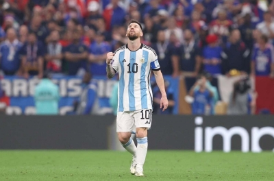 Ngôi sao MU sẵn sàng sát cánh cùng Messi lần cuối