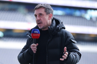 Gary Neville: 'Arsenal sa sút phong độ trầm trọng trước Man City'