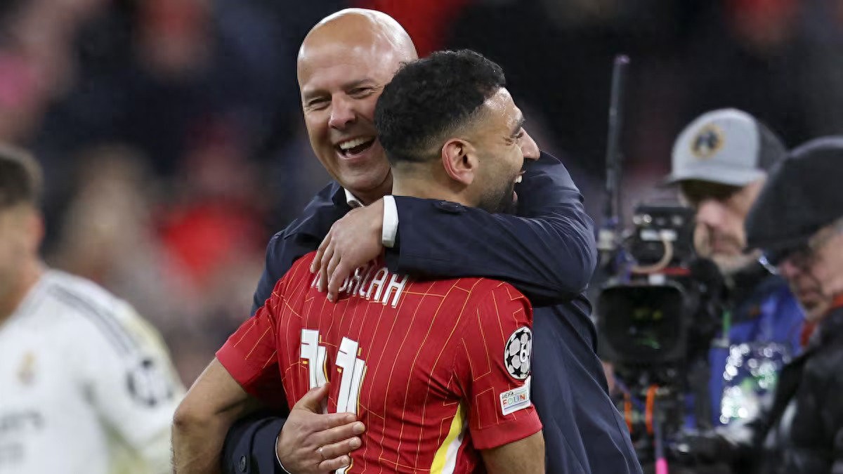 Thất bại trong việc cải tổ chiến thuật và phòng thay đồ mất kiểm soát, khủng hoảng Salah thực chất là khủng hoảng Klopp