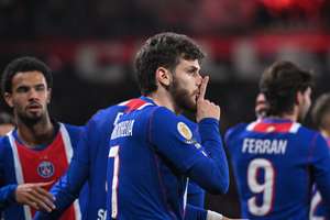 PSG xoay vòng đội hình giành chiến thắng thứ ba liên tiếp sau khi hạ Le Mans mới lên hạng