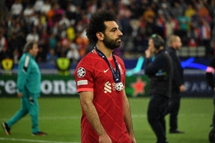 Tuần lương tăng vọt từ 400.000 bảng lên 2,5 triệu bảng, Saudi đã đưa ra lời đề nghị cho Salah kèm theo quyền hình ảnh 100%