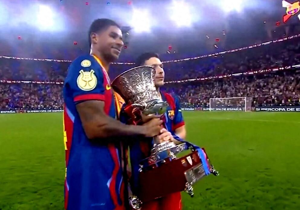 Barcelona và Manchester United bắt đầu đàm phán mua đứt Rashford với mức giá 22 triệu bảng trả góp! Rashford gây áp lực khiến Quỷ đỏ bất đắc dĩ phải nhượng bộ