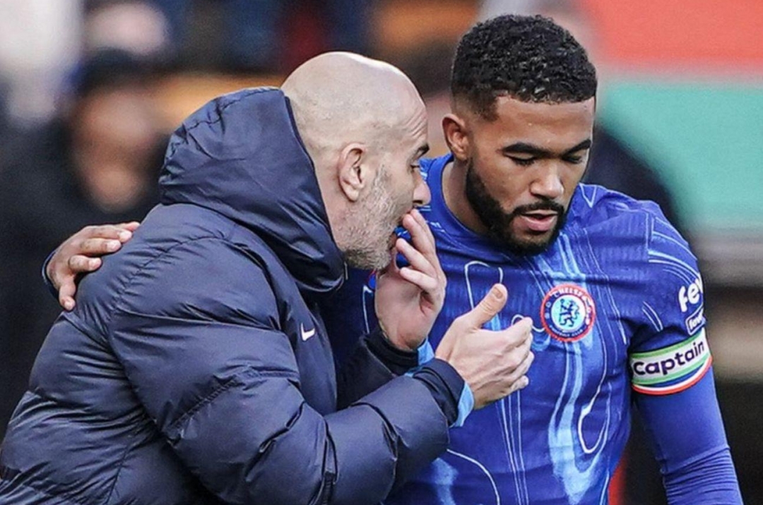 HLV Chelsea nói thẳng về việc thay Reece Jame ngay sau hiệp 1