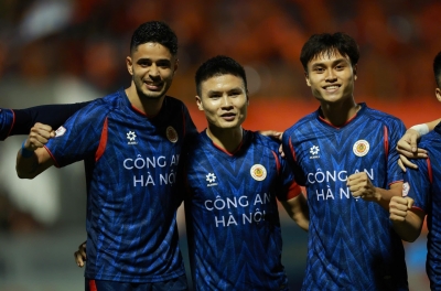 Khó cản CAHN trong cuộc đua vô địch V-League