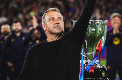 HLV Hansi Flick nói điều đặc biệt sau khi Barca quật ngã Real để vô địch