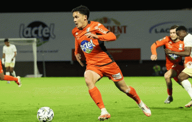 Tiền đạo Việt kiều Pháp có bước ngoặt lớn trong sự nghiệp