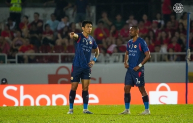 Đoàn Văn Hậu và lằn ranh mong manh giữa yêu thương và chỉ trích