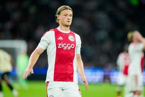 Dolberg, tiền đạo của Ajax, đã trải qua ca phẫu thuật chấn thương đầu gối nghiêm trọng tại Copenhagen.