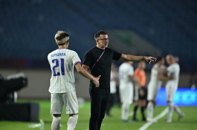 HLV Thái Lan nhắc thẳng ĐT Việt Nam sau chiến thắng 4-0 ở FIFA ASEAN Cup