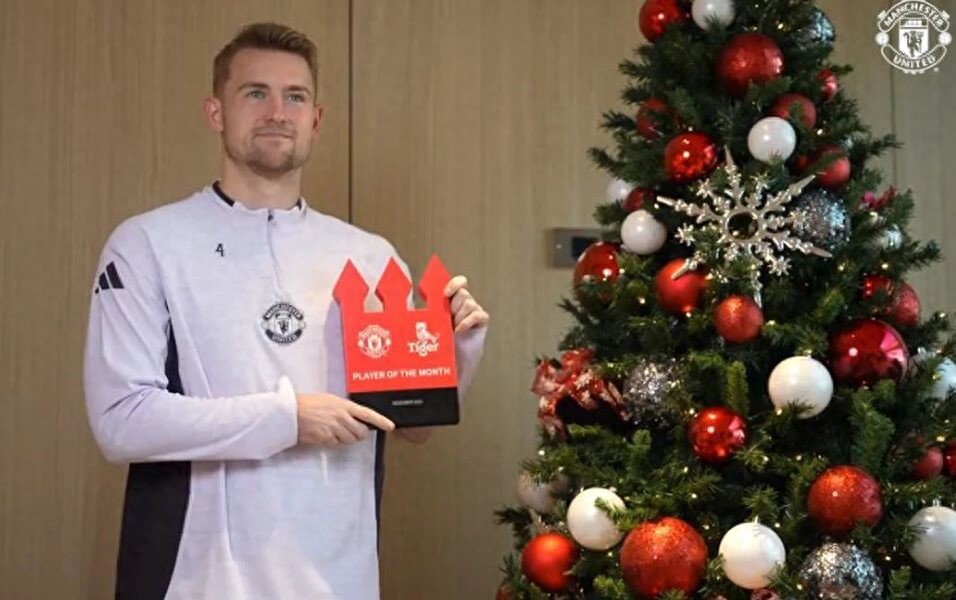 Bí mật về chấn thương lưng của De Ligt được hé lộ! Dự kiến nghỉ 4 ngày nhưng 4 tháng không khỏi, có thể mùa giải đã kết thúc