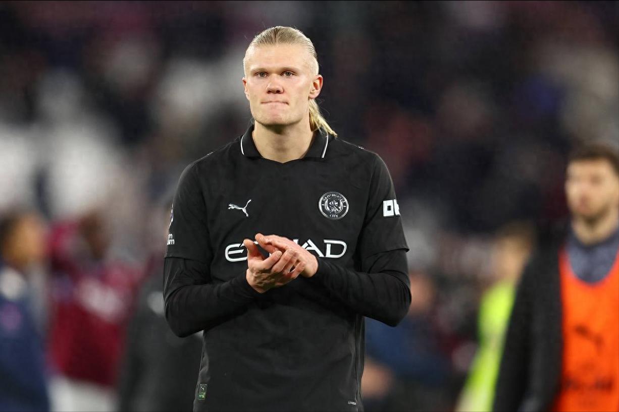 Haaland 4 lần sút không thành công, West Ham chỉ 1 cú dứt điểm đã hòa Man City 1-1, Guardiola đang ở điểm tắc nghẽn nghiêm trọng và nên từ chức.