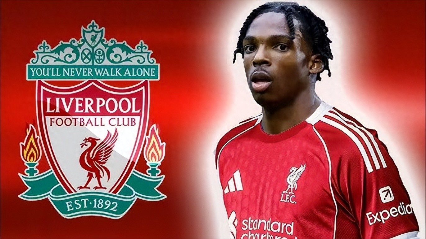 Rennes kiên quyết giữ kỷ lục chuyển nhượng của đội, Liverpool chi tổng cộng 72 triệu euro để ký hợp đồng với hậu vệ 20 tuổi trị giá 20 triệu euro.