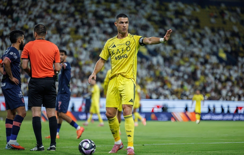 Lịch thi đấu bóng đá hôm nay 25/12