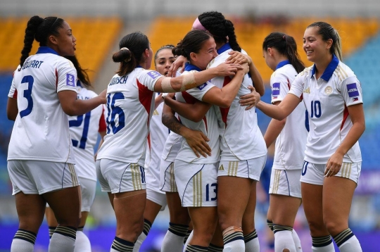 CĐV ĐNÁ đồng loạt lên tiếng khi Philippines giành vé dự World Cup