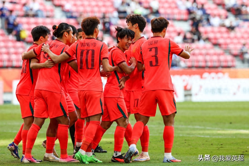 Chiến thắng trên chấm luân lưu! Đội tuyển Trung Quốc thắng Uzbekistan 6-5, lần đầu tiên sau 28 năm và lần thứ 3 giành huy chương đồng ASIAD, Lý Hạo cản phá 2 quả penalty.