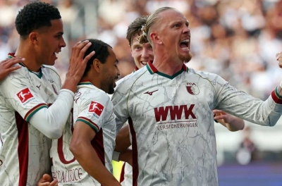 Không phải Bayern Munich hay Dortmund, ngôi đầu Bundesliga có chủ nhân gây sốc