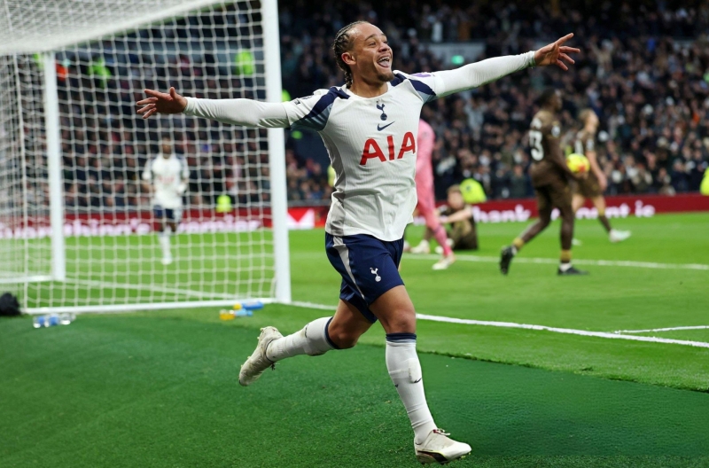 Tottenham thắng dễ Brentford, Xavi Simons tỏa sáng với cú đúp