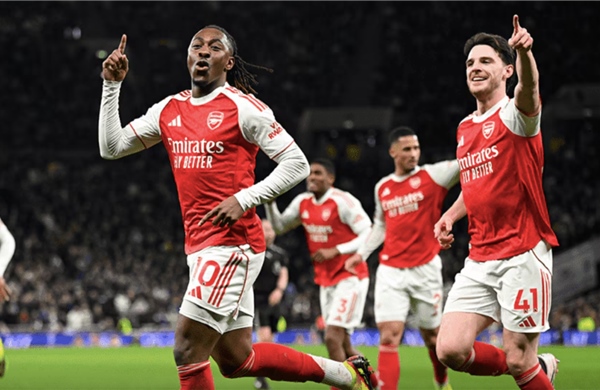 Chelsea - Arsenal: Derby London quyết định ngôi vô địch