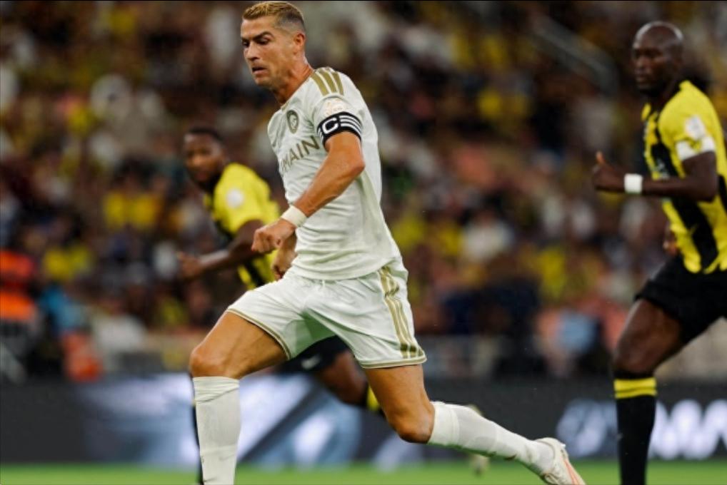 Khó khăn của ngôi sao và nỗi đau hàng phòng ngự: Thất bại đầu mùa của Al Nassr sau khi Ronaldo "mất tích"