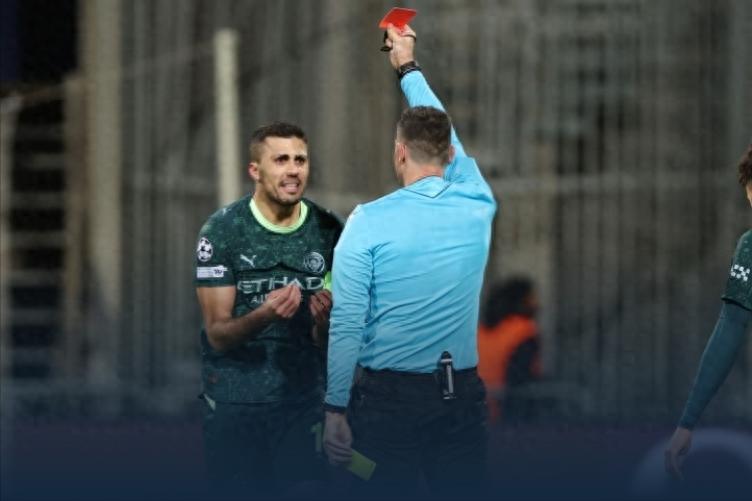 Thảm họa liên tiếp! Guardiola nên từ chức, Man City thua 1-3 trước Bodø/Glimt, trận thắng đầu tiên rực rỡ của họ, Haaland mờ nhạt suốt 8 trận