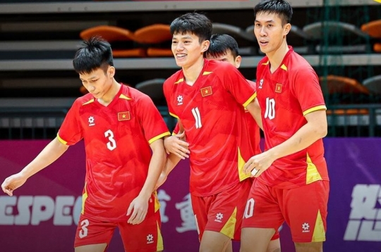 CĐV Thái Lan đồng loạt phản ứng khi ĐT Việt Nam thắng khó tin 7-1