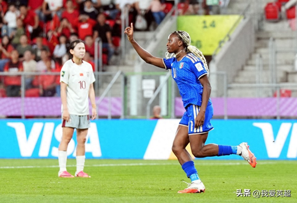 Thua luân lưu! Đội nữ Trung Quốc thua 5-6 trước Italia, bị loại khỏi tứ kết U20 World Cup. Lưu Thần có 6 pha cứu thua xuất thần nhưng không thể cứu chủ nhà.
